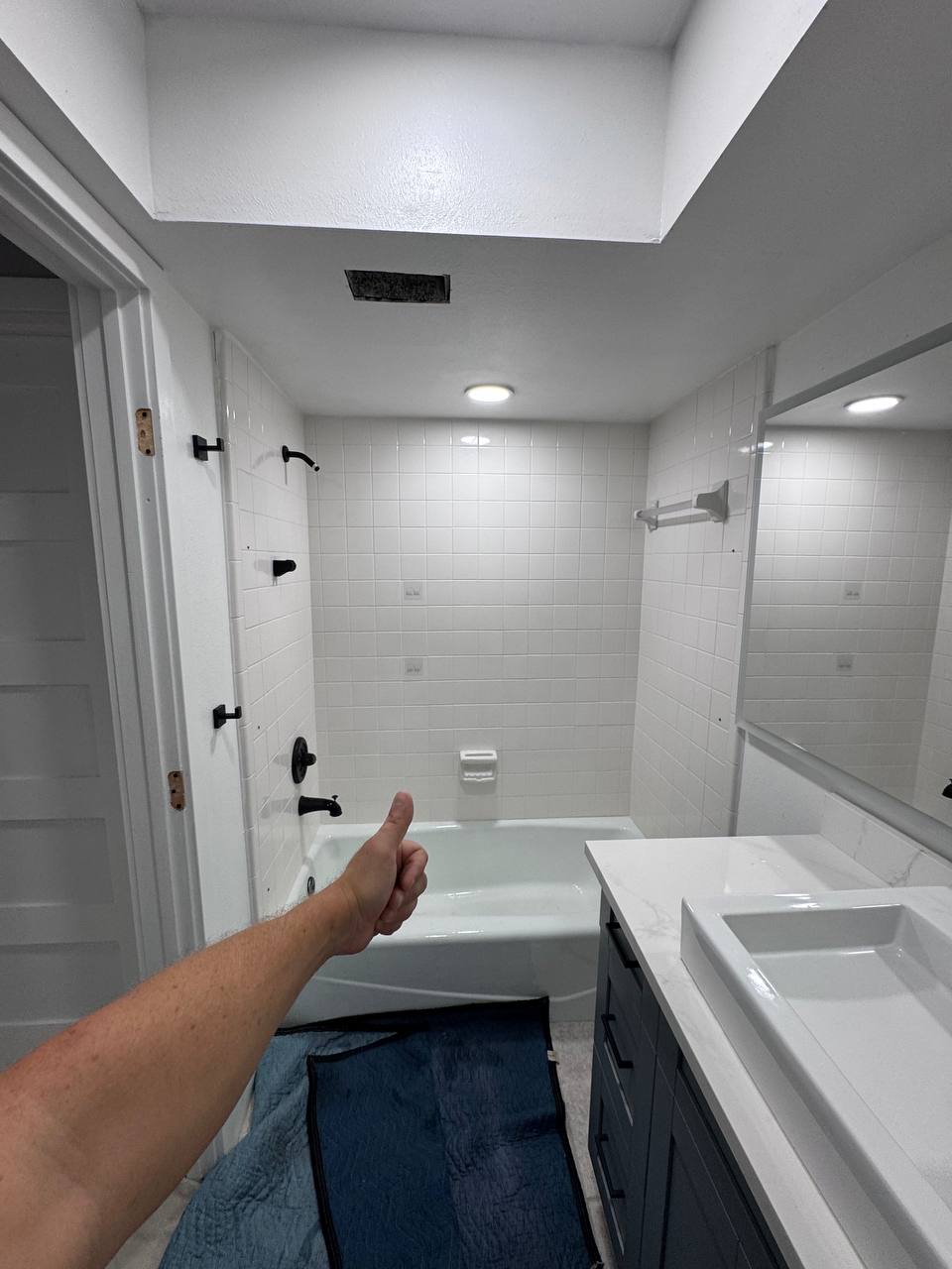 Original tub and shower before renovation