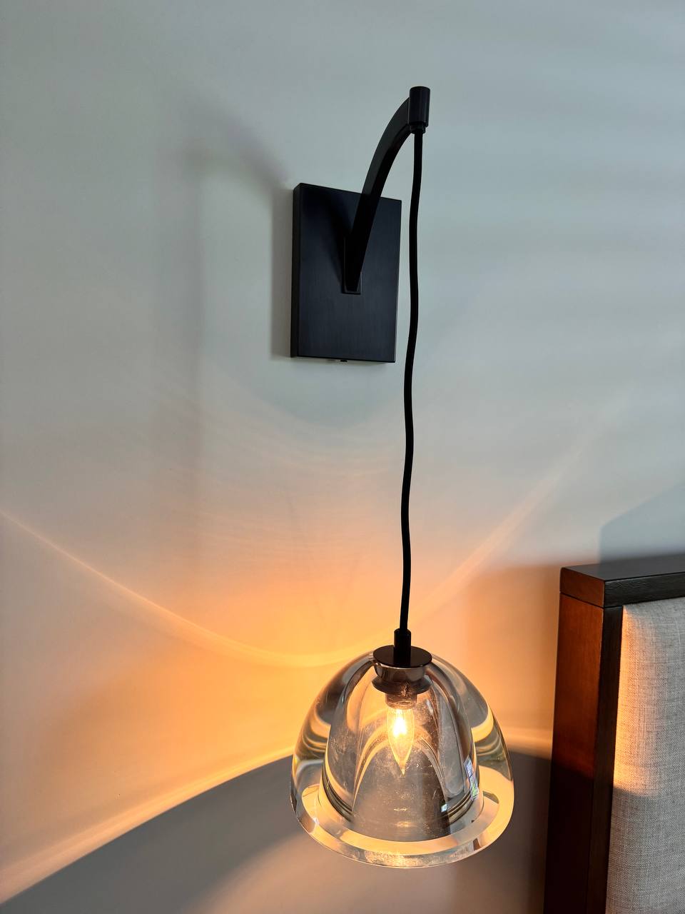 Modern wall sconce light installation